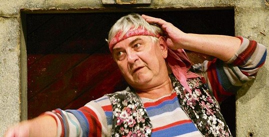 Sluha dvou pánů: dvacet
let Miroslava Donutila