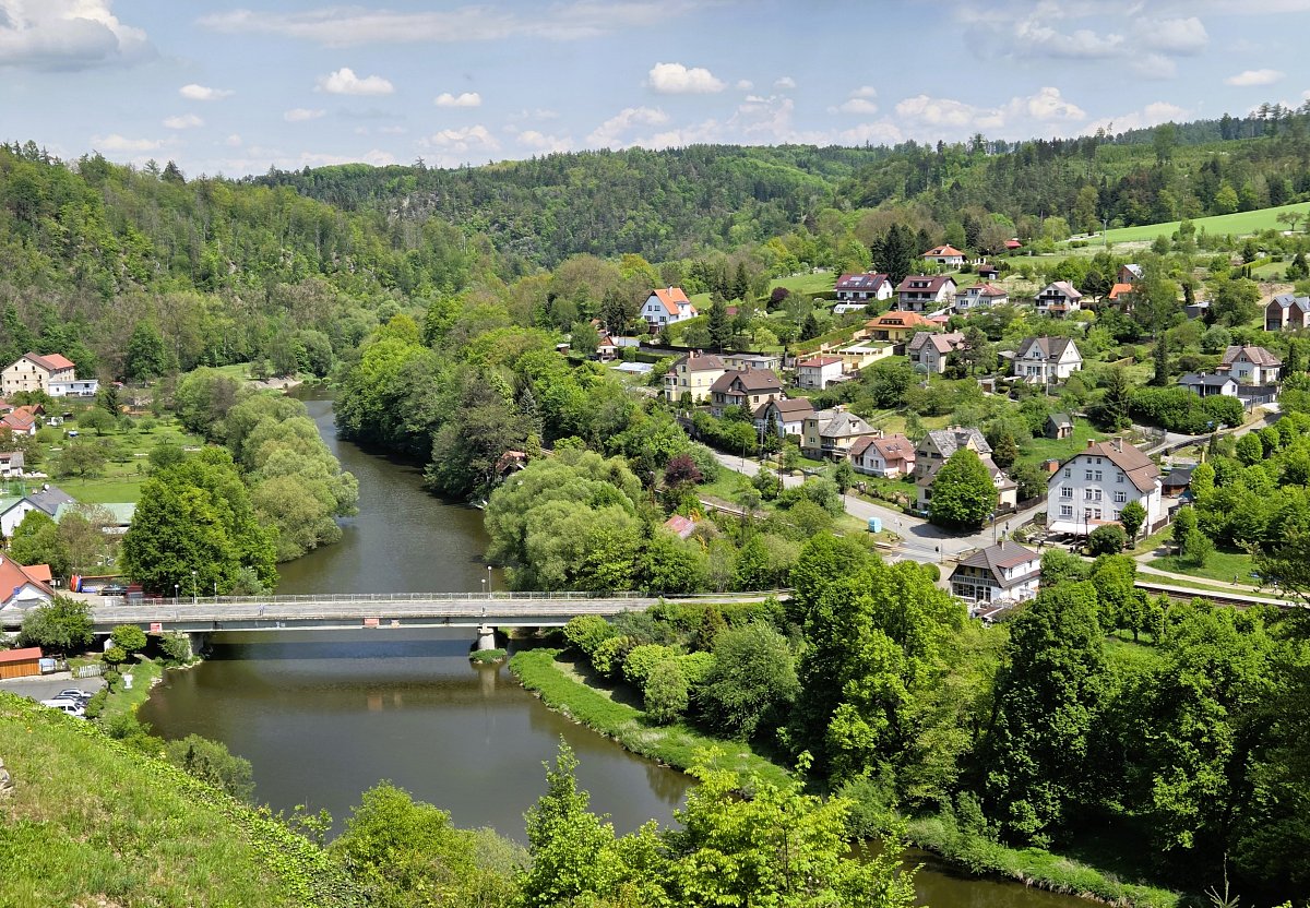 Sázava v Českém Šternberku