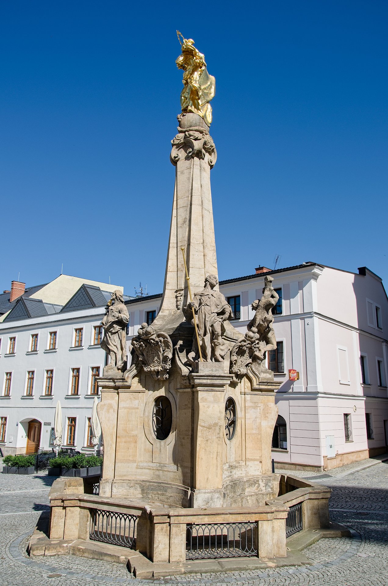 2 Mariánský sloup.jpg