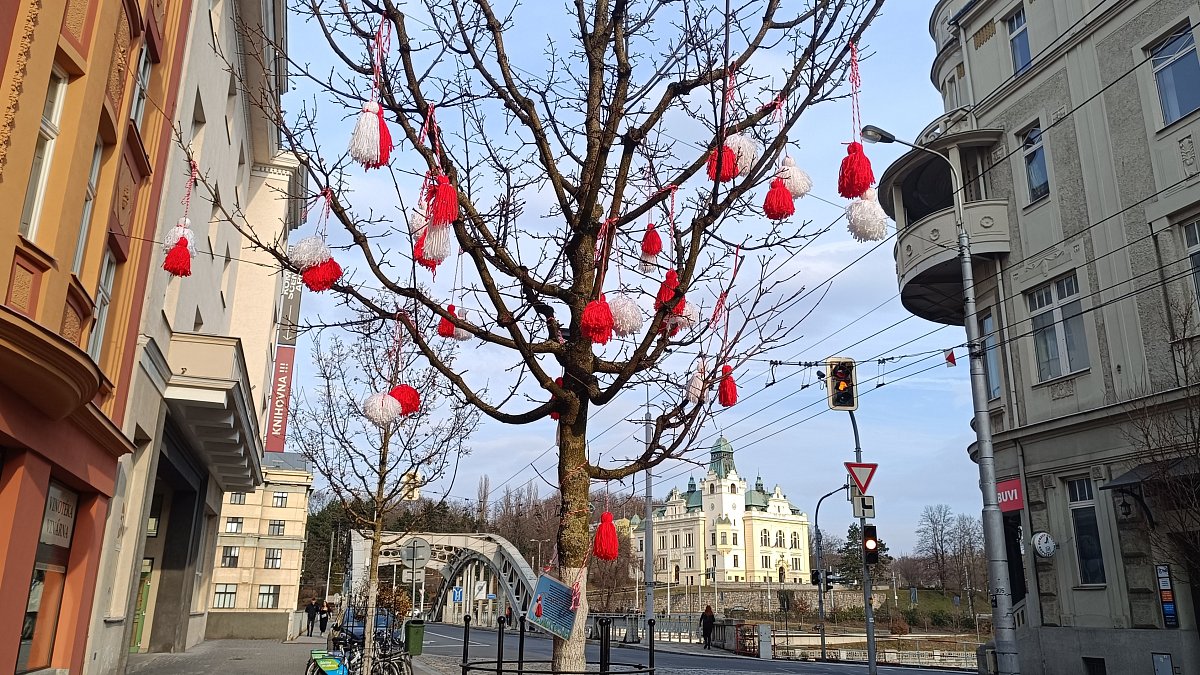 Symbolika bulharského svátku jara v Ostravě