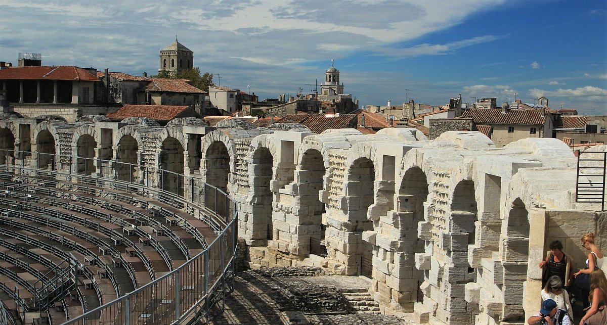 amphitheatre-gd3b3ff150_1920.jpg
