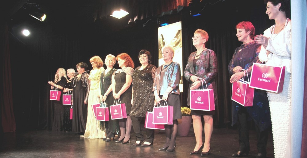 Naše zralé modelky předváděly
ve Zlíně před největším publikem