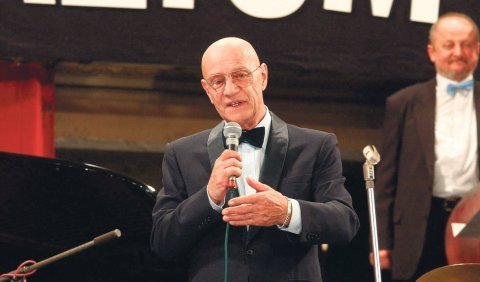 Karel Hála: český Sinatra
s nezaměnitelným hlasem
