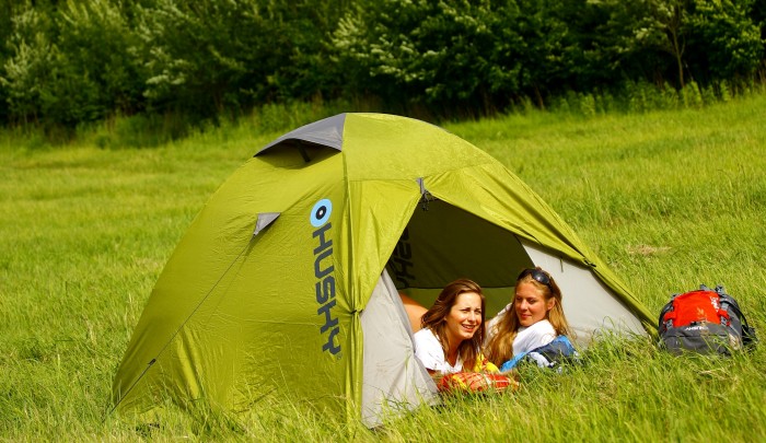 Kempování dnes? Žádné polámané
tělo, lidé žádají komfort a pohodlí