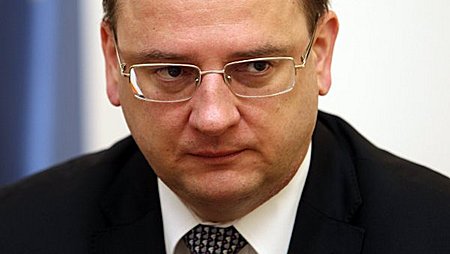 Nečas rezignuje na funkci
premiéra i předsedy ODS