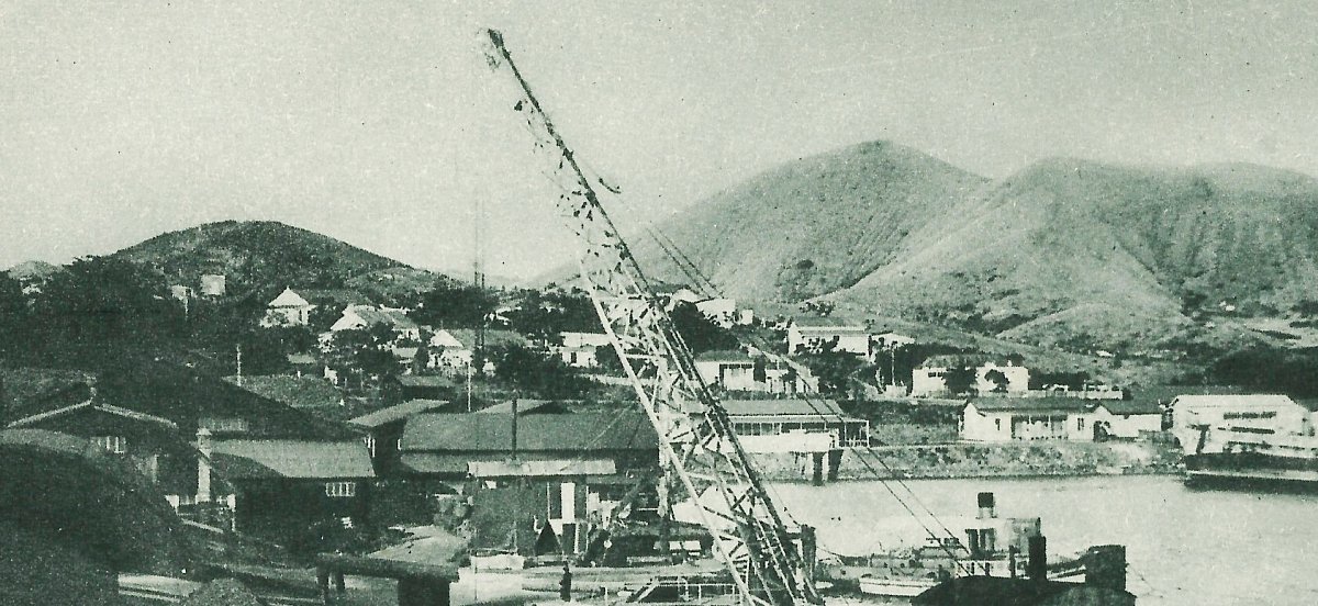 přístav v Nouméa.jpg