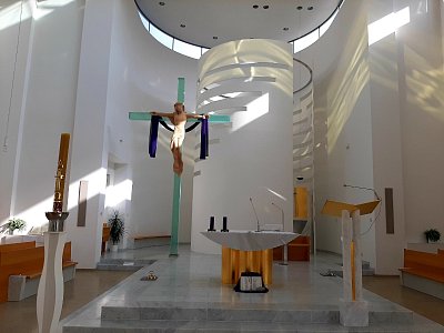 010-celkovy-pohled-na-presbytar20240303-141243-1.jpg