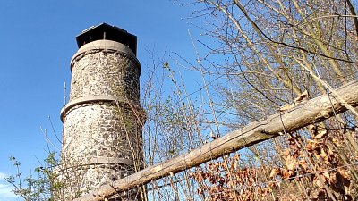 04.-kamenna-rozhledna-bucina.jpg
