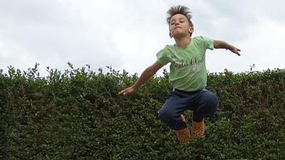 … se vznáším, já si létám...