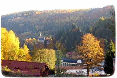 12-tam-dole-je-kolonada.jpg