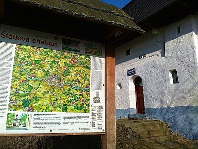 Informační panel před Štáflovou chalupou
