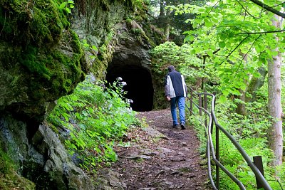 17-skalni-tunel.jpg