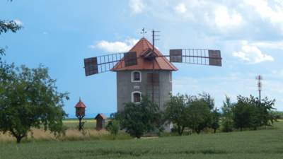 Větrný mlýn Krchleby u Nymburku