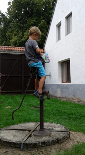 čtenář