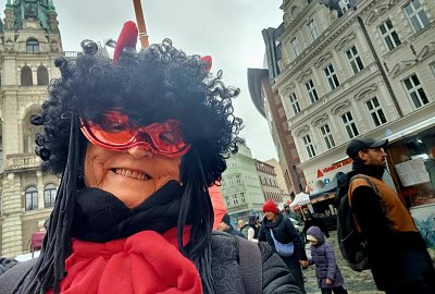 S radnicí za zády.