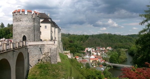 Hrad Šternberk z jiné strany *