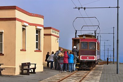 28-snaefell-17-svezete-nas-dolu.jpg