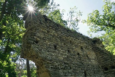 3-ruiny-vitkovce.jpg