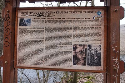 39 - Připomenutí 1. značené trasy Klubu českých turistů.