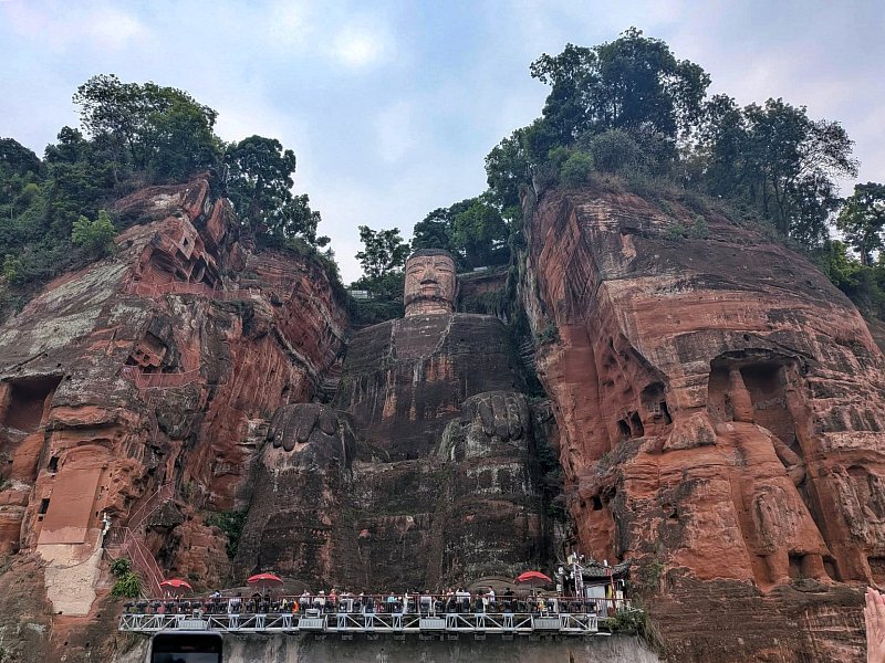 cina-leshanBuddha1.jpg