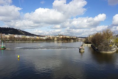 4385-slovansky-ostrov-z-jiraskova-nam..jpg