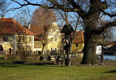 6-trebiz-drevena-zvonicka.jpg