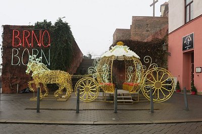 Jen tak pro srovnání, trošku adventu v Brně a Vídni.