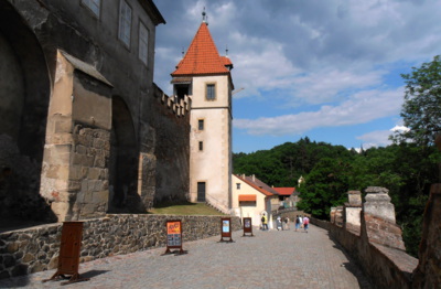 Cesta z Křivoklátu