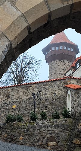 Vítejte na hradě