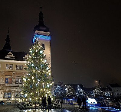 Magická noc 13.prosince pod vánočním stromem