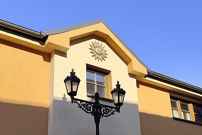 Lampy to jistí
