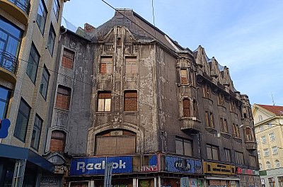 "V domě straší duch" /V. a W. *