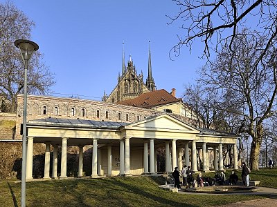 Piknik pod hradbami *