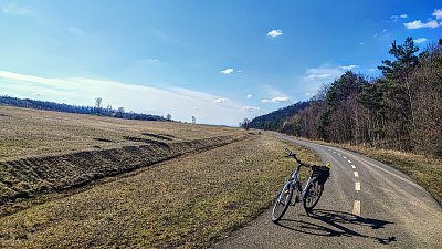 100 jarních kilometrů