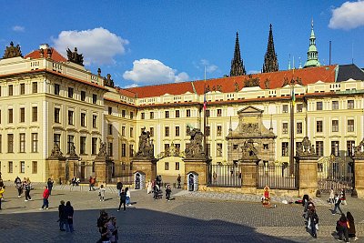 Pražský hrad na Hradčanském náměstí*
