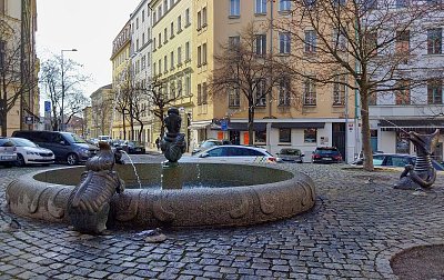 Fontány se také dočkaly jara*