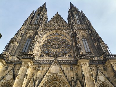 Až do nebeských výšin sahá...