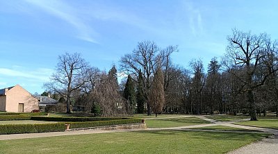 zámecký park v Manětíně