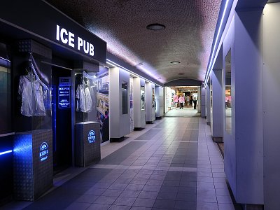 Ledový bar u Karlových lázní