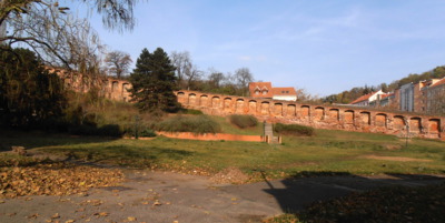 Klášterní zeď
