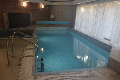 Bazén, výřivka a sauna jen pro nás