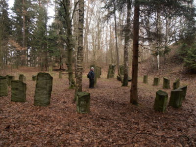 Menhiry u zámku Lemberk