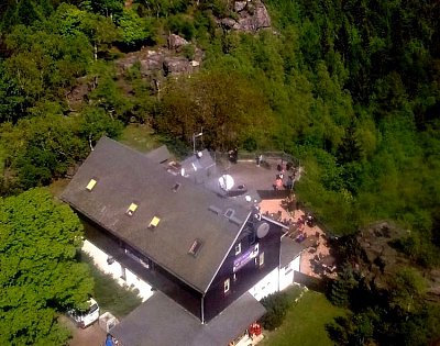 Pohled z rozhledny na děčínském Sněžníku