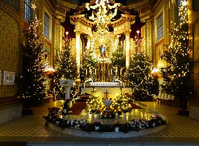 Vánoční výzdoba uvnitř baziliky na sv.Hostýně