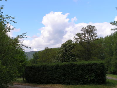 Rozdělená cesta,jiný svět.