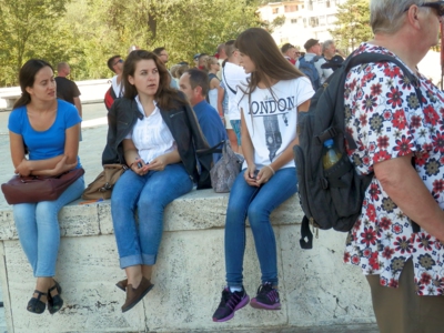 Krásné a nezahalené (albánské studentky)