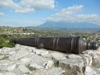 Raději už beze zbraní (Berat, Albánie)