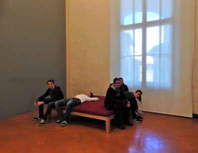 Odpočinek v galerii Uffizi