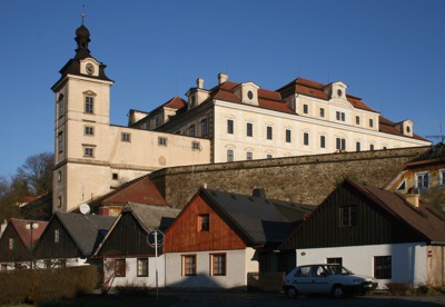 Zámek a podzámčí, Rychnov n.K.