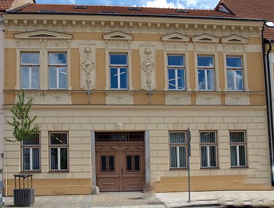 bohate-zdobene-pruceli.jpg